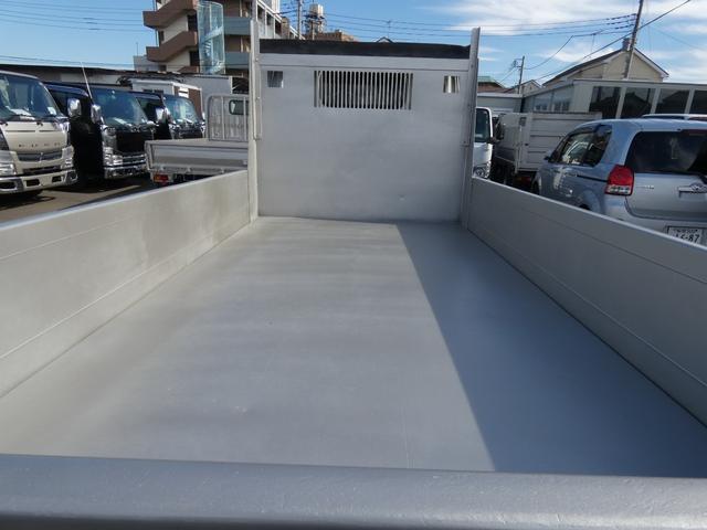 キャンター ダンプ　３トン　ダンプ　マニュアル　メッキパーツ　　タ－ボ　ディーゼル　ＥＴＣ付　ナビゲーション　付き　パワステ　パワーウィンドウ　２５１１１１（36枚目）