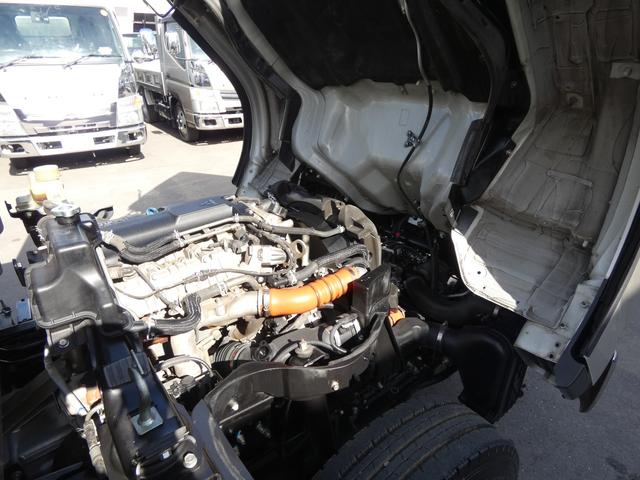 キャンター ダンプ　３トン　ダンプ　マニュアル　メッキパーツ　　タ－ボ　ディーゼル　ＥＴＣ付　ナビゲーション　付き　パワステ　パワーウィンドウ　２５１１１１（43枚目）