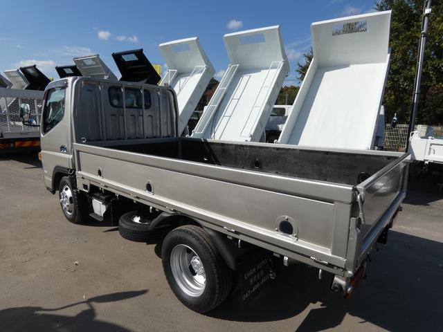 キャンター 　２トン　平ボディー　ディーゼル　マニュアル　パワステ　パワーウィンドウ　ＥＴＣ　電動ミラー　２５１０４８（5枚目）