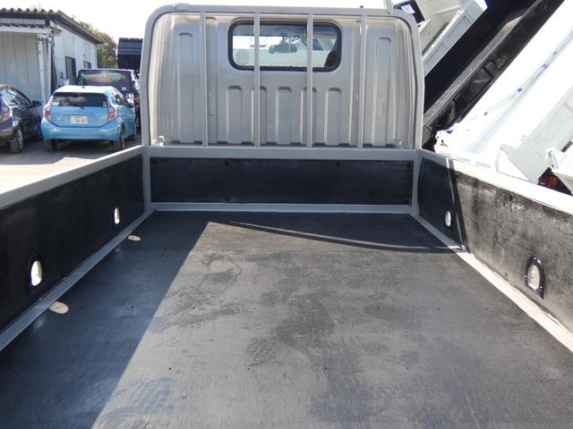 キャンター 　２トン　平ボディー　ディーゼル　マニュアル　パワステ　パワーウィンドウ　ＥＴＣ　電動ミラー　２５１０４８（8枚目）