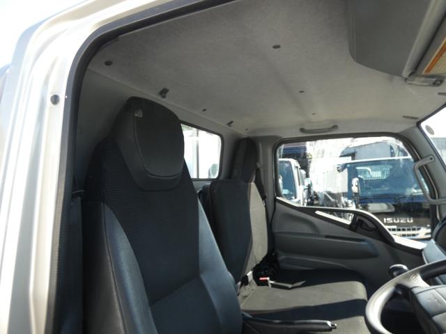 キャンター 　２トン　平ボディー　ディーゼル　マニュアル　パワステ　パワーウィンドウ　ＥＴＣ　電動ミラー　２５１０４８（17枚目）