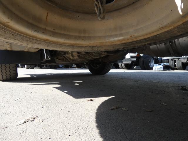 キャンター 　２トン　ダンプ　コボレーン付き　パワーウィンドウ　パワステ　　３人乗り　２ドア　２５１１０４（32枚目）