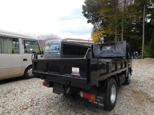 デュトロ 3トン ダンプ パワーウィンドウ パワステ 3人乗り ディーゼル 250951(8枚目)