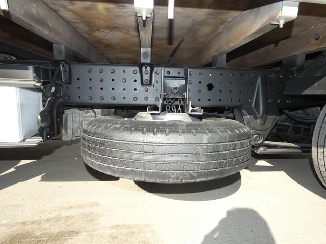 キャンター 　１．５トン　平ボディ　オートマ　ＥＴＣ　１．５００ＫＧ　三方開　ディーゼル　ターボ　パワーウィンドウ　パワステ　エアバック付き　　２５１１２９（29枚目）