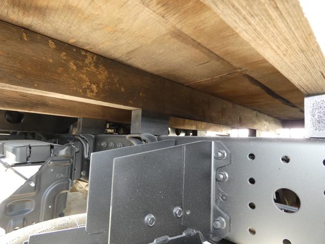 キャンター 　１．５トン　平ボディ　オートマ　ＥＴＣ　１．５００ＫＧ　三方開　ディーゼル　ターボ　パワーウィンドウ　パワステ　エアバック付き　　２５１１２９（33枚目）