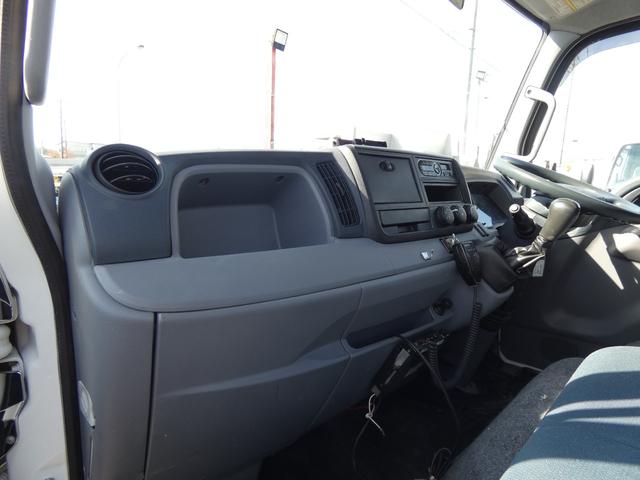 キャンター 　Ｈ２７　マニュアル　２トン　平ボディ　マニュアル　ディーゼル　ターボ　パワーウィンドウ　パワステ　電動ミラー　２５１０３７（17枚目）