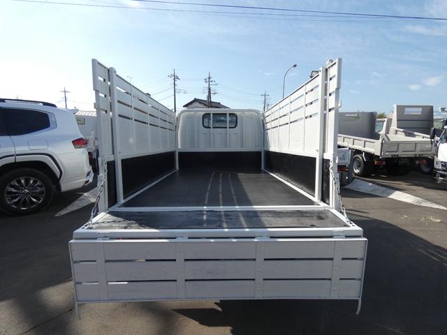 キャンター 　Ｈ２７　マニュアル　２トン　平ボディ　マニュアル　ディーゼル　ターボ　パワーウィンドウ　パワステ　電動ミラー　２５１０３７（35枚目）