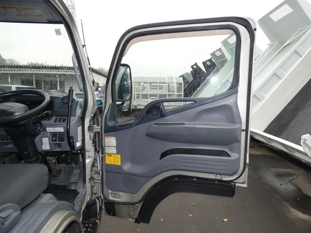 キャンター ダンプ 2トン ダンプ オトマ ナビ バックカメラ付き メッキパーツ 電動ミラー 三方開 パワーウインドウ パワーステ ディーゼル ターボ 251134(6枚目)