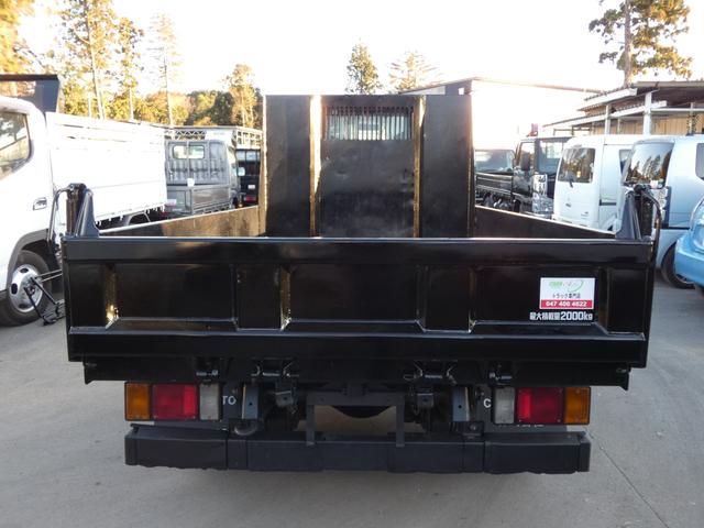 エルフトラック 　２トン　ダンプ　マニュアル　積載量２０００ｋｇ　２ドア　パワステ　パワーウィンドウ　ディーゼル　タボ　２５１１４５（5枚目）