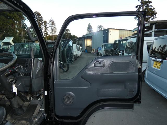 エルフトラック 　２トン　ダンプ　マニュアル　ＥＴＣ　　積載量２０００ｋｇ　２ドア　パワステ　パワーウィンドウ　ディーゼル　タボ　　２５１１４４（22枚目）
