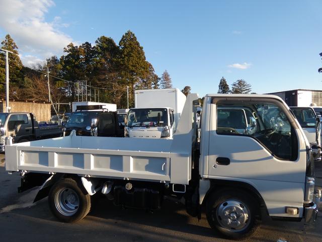 エルフトラック 　３トン　マニュアル　ダンプ　メッキパーツ　ディーゼル　タ－ボ　ＥＴＣ　パワーウインドウ　パワステ　ドライブレコーダー付き　２５１１２４（4枚目）