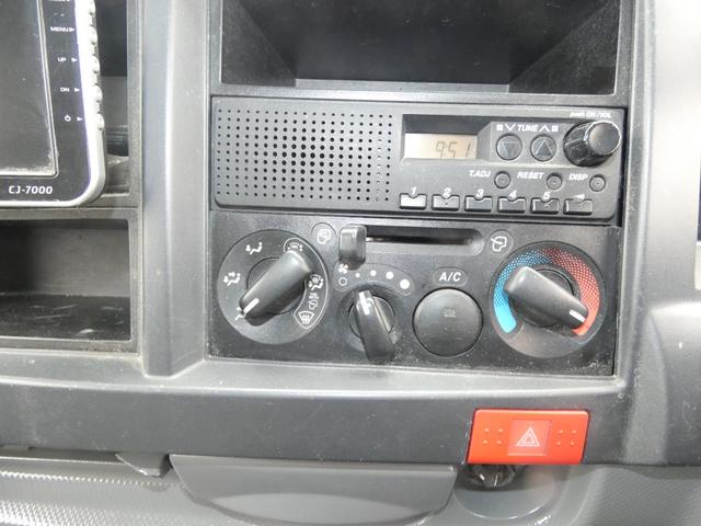 エルフトラック 　１．５ｔ　パネルバン　４ＷＤ　マニュアル　パワーウィンドウ　　メッキパーツ　パワステ　　タ－ボ　ディーゼル　バックカメラ　２５１２０９（17枚目）