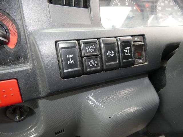 エルフトラック 　１．５ｔ　パネルバン　４ＷＤ　マニュアル　パワーウィンドウ　　メッキパーツ　パワステ　　タ－ボ　ディーゼル　バックカメラ　２５１２０９（18枚目）