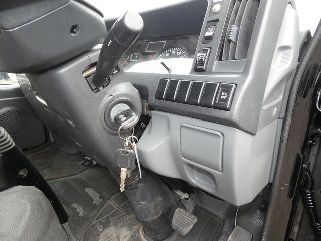 エルフトラック 　１．５ｔ　パネルバン　４ＷＤ　マニュアル　パワーウィンドウ　　メッキパーツ　パワステ　　タ－ボ　ディーゼル　バックカメラ　２５１２０９（19枚目）