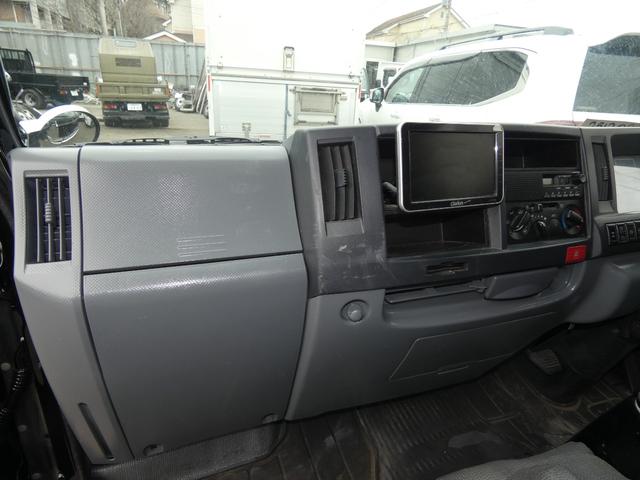 エルフトラック 　１．５ｔ　パネルバン　４ＷＤ　マニュアル　パワーウィンドウ　　メッキパーツ　パワステ　　タ－ボ　ディーゼル　バックカメラ　２５１２０９（22枚目）