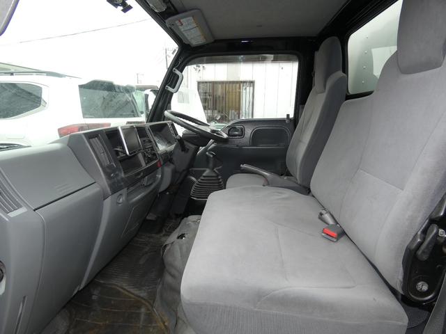 エルフトラック 　１．５ｔ　パネルバン　４ＷＤ　マニュアル　パワーウィンドウ　　メッキパーツ　パワステ　　タ－ボ　ディーゼル　バックカメラ　２５１２０９（23枚目）
