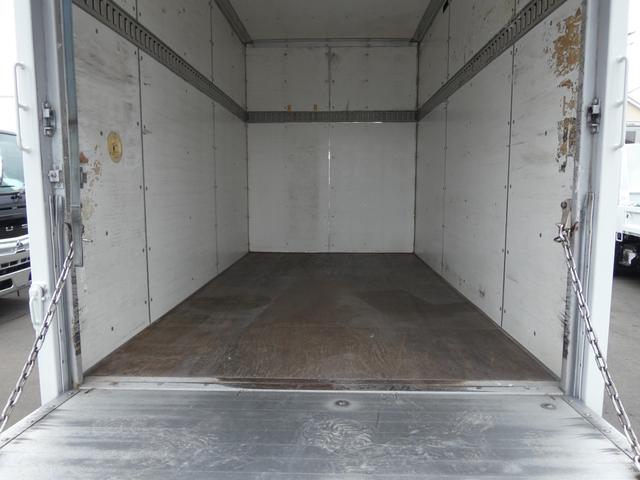 エルフトラック 　１．５ｔ　パネルバン　４ＷＤ　マニュアル　パワーウィンドウ　　メッキパーツ　パワステ　　タ－ボ　ディーゼル　バックカメラ　２５１２０９（32枚目）