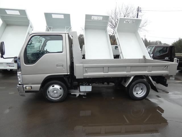 エルフトラック 　２トン　マニュアル　ダンプ　メッキパーツ　ディーゼル　タ－ボ　　　パワステ　２５１１３６（4枚目）