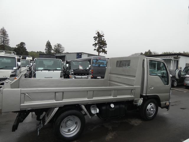 エルフトラック 　２トン　マニュアル　ダンプ　メッキパーツ　ディーゼル　タ－ボ　　　パワステ　２５１１３６（5枚目）