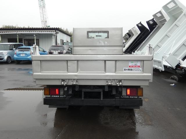 エルフトラック 　２トン　マニュアル　ダンプ　メッキパーツ　ディーゼル　タ－ボ　　　パワステ　２５１１３６（7枚目）