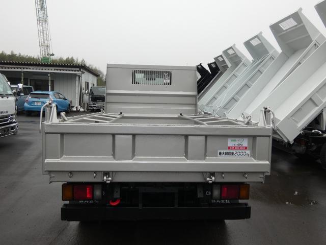 エルフトラック 　２トン　マニュアル　ダンプ　メッキパーツ　ディーゼル　タ－ボ　　　パワステ　パワーウインドウ　コボレーンフレーム付き　２５１２１０（7枚目）
