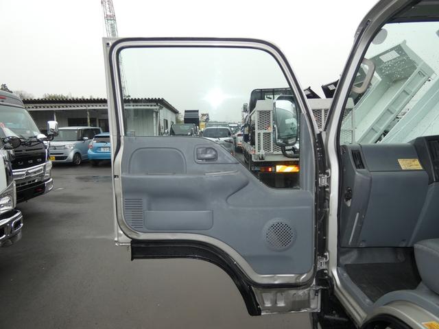 エルフトラック 　２トン　マニュアル　ダンプ　メッキパーツ　ディーゼル　タ－ボ　　　パワステ　パワーウインドウ　コボレーンフレーム付き　２５１２１０（20枚目）