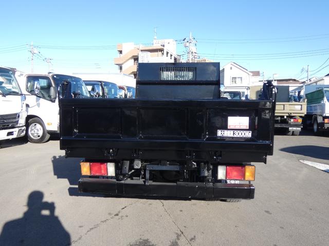 エルフトラック 　３トン　マニュアル　ダンプ　ＥＴＣ　メッキパーツ　ディーゼル　タ－ボ　　　パワステ　パワーウインドウ　コボレーンフレーム付き　２５１２１８（5枚目）