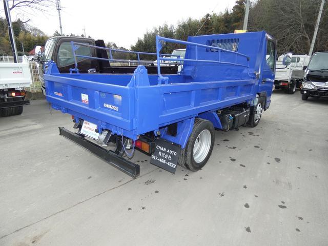 キャンター 　３トン　マニュアル　ダンプ　メッキパーツ　ディーゼル　タ－ボ　　　パワステ　パワーウインドウ電動　コボレーン　２５１２３２（6枚目）