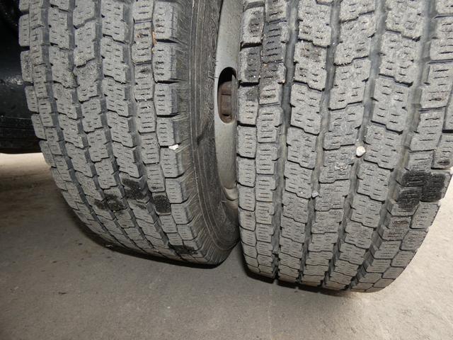 キャンター 　３トン　マニュアル　ダンプ　メッキパーツ　ディーゼル　タ－ボ　　　パワステ　パワーウインドウ電動　コボレーン　２５１２３２（30枚目）