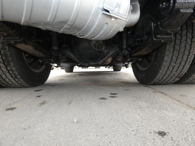 キャンター 　３トン　マニュアル　ダンプ　メッキパーツ　ディーゼル　タ－ボ　　　パワステ　パワーウインドウ電動　コボレーン　２５１２３２（33枚目）