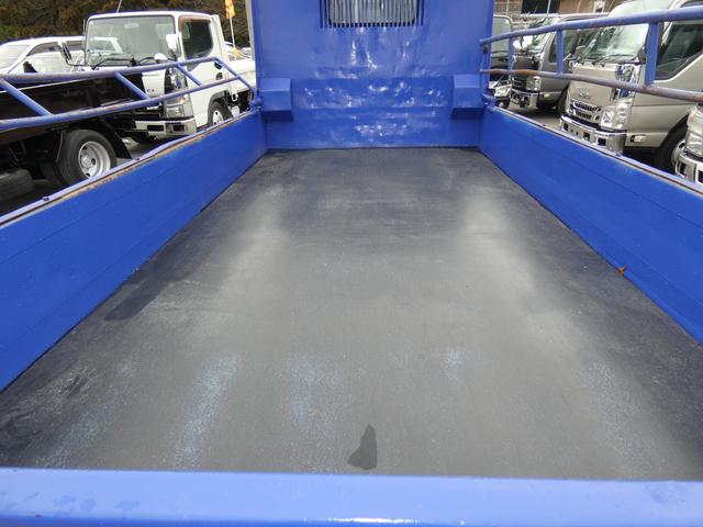 キャンター 　３トン　マニュアル　ダンプ　メッキパーツ　ディーゼル　タ－ボ　　　パワステ　パワーウインドウ電動　コボレーン　２５１２３２（38枚目）