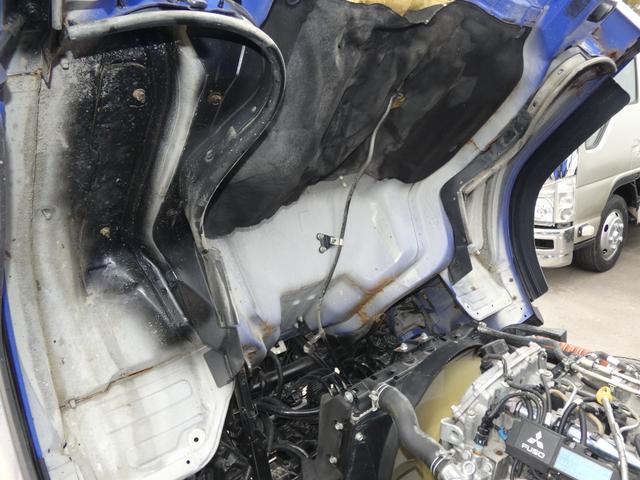 キャンター 　３トン　マニュアル　ダンプ　メッキパーツ　ディーゼル　タ－ボ　　　パワステ　パワーウインドウ電動　コボレーン　２５１２３２（49枚目）