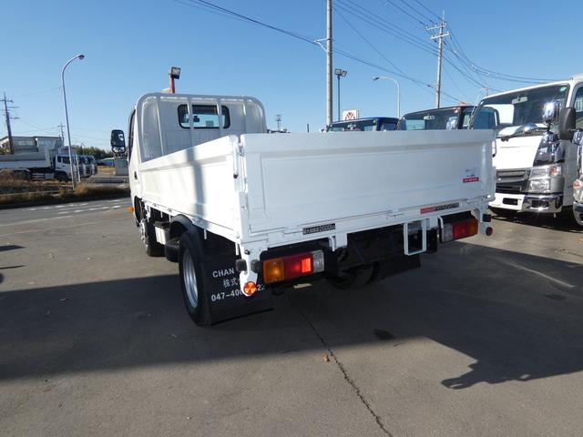 デュトロ 　２　トン　オートマ　平ボディ　ＥＴＣ　電動ミラー・　ディーゼル　ターボ　三方開　アイドリングストップ　２５１１４０（6枚目）
