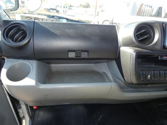 デュトロ 　２　トン　オートマ　平ボディ　ＥＴＣ　電動ミラー・　ディーゼル　ターボ　三方開　アイドリングストップ　２５１１４０（10枚目）