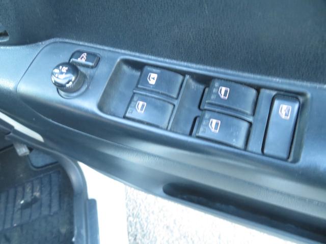 カスタム RS 純正メモリーナビ Bluetooth ETC HIDヘッドライト 地デジ アイドリングストップ キーレスキー キーフリーシステム オートエアコン 純正15インチAW ウィンカーミラー ドアバイザー(52枚目)