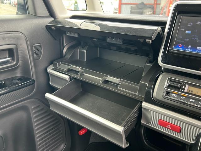 スペーシアカスタム ハイブリッドＸＳターボ　衝突軽減ブレーキ　両側パワースライドドア　社外ナビ　Ｂｌｕｅｔｏｏｔｈ　シートヒーター　クルーズコントロール　ＬＥＤヘッドライト　レーンアシスト　コーナーセンサー　ＥＴＣ　パドルシフト（31枚目）
