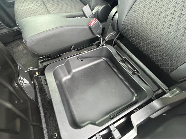 スペーシアカスタム ハイブリッドＸＳターボ　衝突軽減ブレーキ　両側パワースライドドア　社外ナビ　Ｂｌｕｅｔｏｏｔｈ　シートヒーター　クルーズコントロール　ＬＥＤヘッドライト　レーンアシスト　コーナーセンサー　ＥＴＣ　パドルシフト（51枚目）