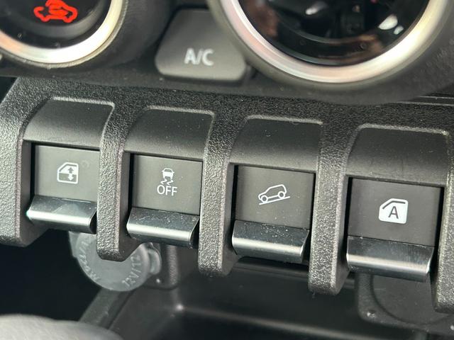ジムニー ＸＣ　４ＷＤ　ターボ　デュアルセンサーブレーキサポート　社外ナビ　シートヒーター　　Ｂｌｕｅｔｏｏｔｈ　クルーズコントロール　バックカメラ　レーンキープ　ＬＥＤヘッドライト　オートライト　ＥＴＣ（8枚目）