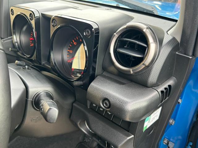 ジムニー ＸＣ　４ＷＤ　ターボ　デュアルセンサーブレーキサポート　社外ナビ　シートヒーター　　Ｂｌｕｅｔｏｏｔｈ　クルーズコントロール　バックカメラ　レーンキープ　ＬＥＤヘッドライト　オートライト　ＥＴＣ（31枚目）