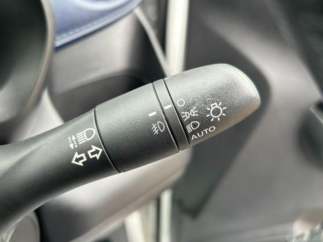 デイズ 　エマージェンシーブレーキ　純正ナビ　アラウンドビューモニター　Ｂｌｕｅｔｏｏｔｈ　アダプティブクルーズコントロール　車線逸脱警報　コーナーセンサー　ＬＥＤヘッドライト　フルセグ　オートライト　ＥＴＣ（11枚目）