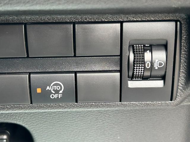 デイズ 　エマージェンシーブレーキ　純正ナビ　アラウンドビューモニター　Ｂｌｕｅｔｏｏｔｈ　アダプティブクルーズコントロール　車線逸脱警報　コーナーセンサー　ＬＥＤヘッドライト　フルセグ　オートライト　ＥＴＣ（12枚目）