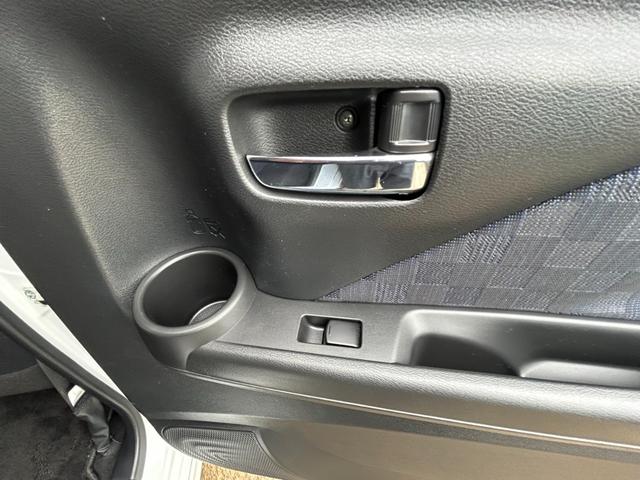 デイズ 　エマージェンシーブレーキ　純正ナビ　アラウンドビューモニター　Ｂｌｕｅｔｏｏｔｈ　アダプティブクルーズコントロール　車線逸脱警報　コーナーセンサー　ＬＥＤヘッドライト　フルセグ　オートライト　ＥＴＣ（41枚目）