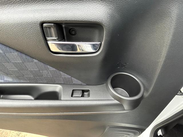 デイズ 　エマージェンシーブレーキ　純正ナビ　アラウンドビューモニター　Ｂｌｕｅｔｏｏｔｈ　アダプティブクルーズコントロール　車線逸脱警報　コーナーセンサー　ＬＥＤヘッドライト　フルセグ　オートライト　ＥＴＣ（49枚目）