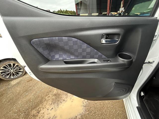 デイズ 　エマージェンシーブレーキ　純正ナビ　アラウンドビューモニター　Ｂｌｕｅｔｏｏｔｈ　アダプティブクルーズコントロール　車線逸脱警報　コーナーセンサー　ＬＥＤヘッドライト　フルセグ　オートライト　ＥＴＣ（50枚目）