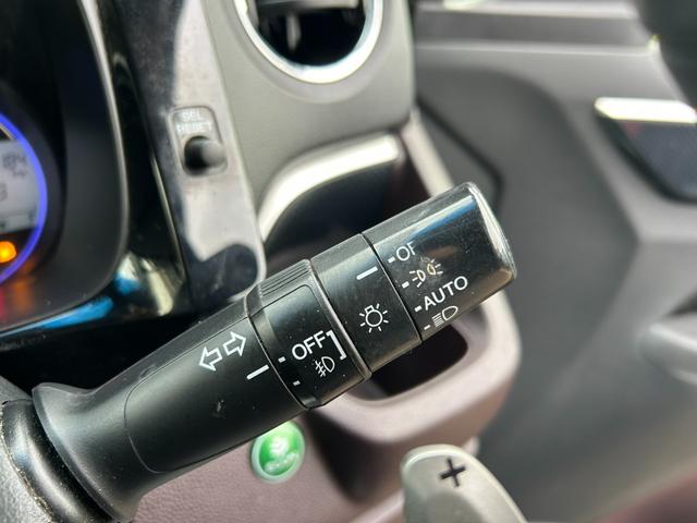 N-WGNカスタム G・ターボパッケージ あんしんパッケージ バックカメラ クルーズコントロール HIDヘッドライト 純正ディスプレイオーディオ ステアリングリモコン パドルシフト ETC アイドリングストップ スマートキー プッシュスタート(12枚目)