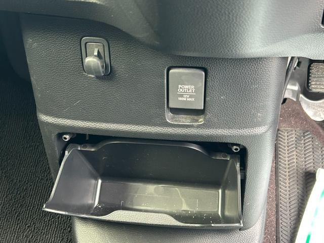 Ｎ－ＢＯＸカスタム Ｇ・Ｌホンダセンシング　衝突軽減ブレーキ　純正ナビ　バックカメラ　Ｂｌｕｅｔｏｏｔｈ　アダプティブクルーズコントロール　パワースライドドア　ＬＥＤヘッドライト　レーンアシスト　ステアリングリモコン　オートライト　ＥＴＣ（32枚目）