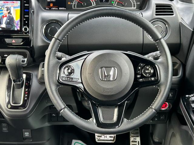 Ｎ－ＢＯＸカスタム Ｌターボ　ホンダセンシング　両側パワースライドドア　純正ナビ　バックカメラ　シートヒーター　アダプティブクルーズコントロール　レーンアシスト　ＬＥＤヘッドライト　コーナーセンサー　オートハイビーム　ＥＴＣ（5枚目）