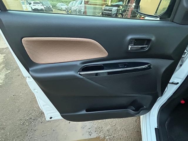 デイズルークス ハイウェイスター　Ｘ　Ｖセレクション　エマージェンシーブレーキ　両側パワースライドドア　フリップダウンモニター　純正ナビ　アラウンドビューモニター　フルセグ　Ｂｌｕｅｔｏｏｔｈ　オートハイビーム　ＬＥＤヘッドライト　ＥＴＣ　スマートキー（50枚目）