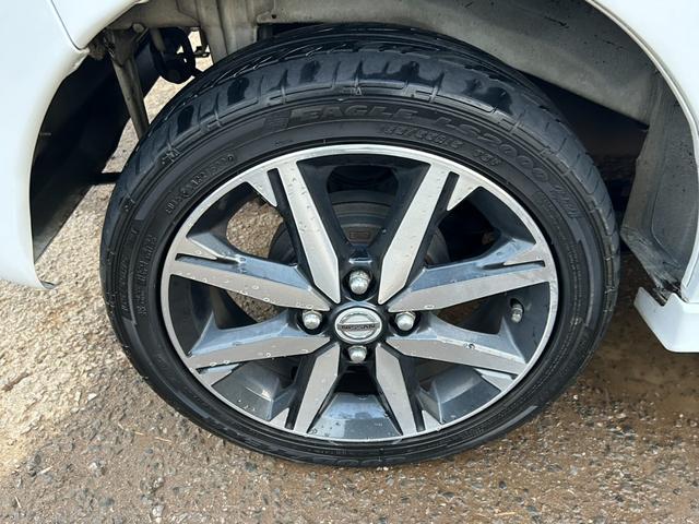 デイズルークス ハイウェイスター　Ｘ　Ｖセレクション　エマージェンシーブレーキ　両側パワースライドドア　フリップダウンモニター　純正ナビ　アラウンドビューモニター　フルセグ　Ｂｌｕｅｔｏｏｔｈ　オートハイビーム　ＬＥＤヘッドライト　ＥＴＣ　スマートキー（53枚目）