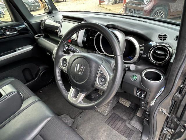 N-BOXカスタム G ターボSSパッケージ 衝突軽減ブレーキ 両側パワースライドドア 純正ナビ シートヒーター Bluetooth バックカメラ ETC クルーズコントロール ステアリングリモコン パドルシフト HIDヘッドライト オートライト(35枚目)